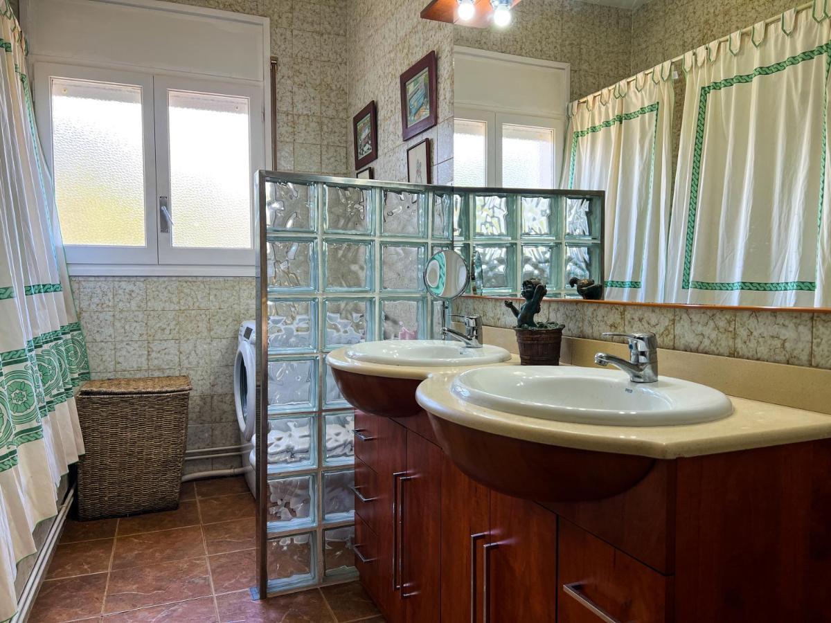Vivalidays Casa Ricardo Villa Sant Cebrià de Vallalta Exterior foto