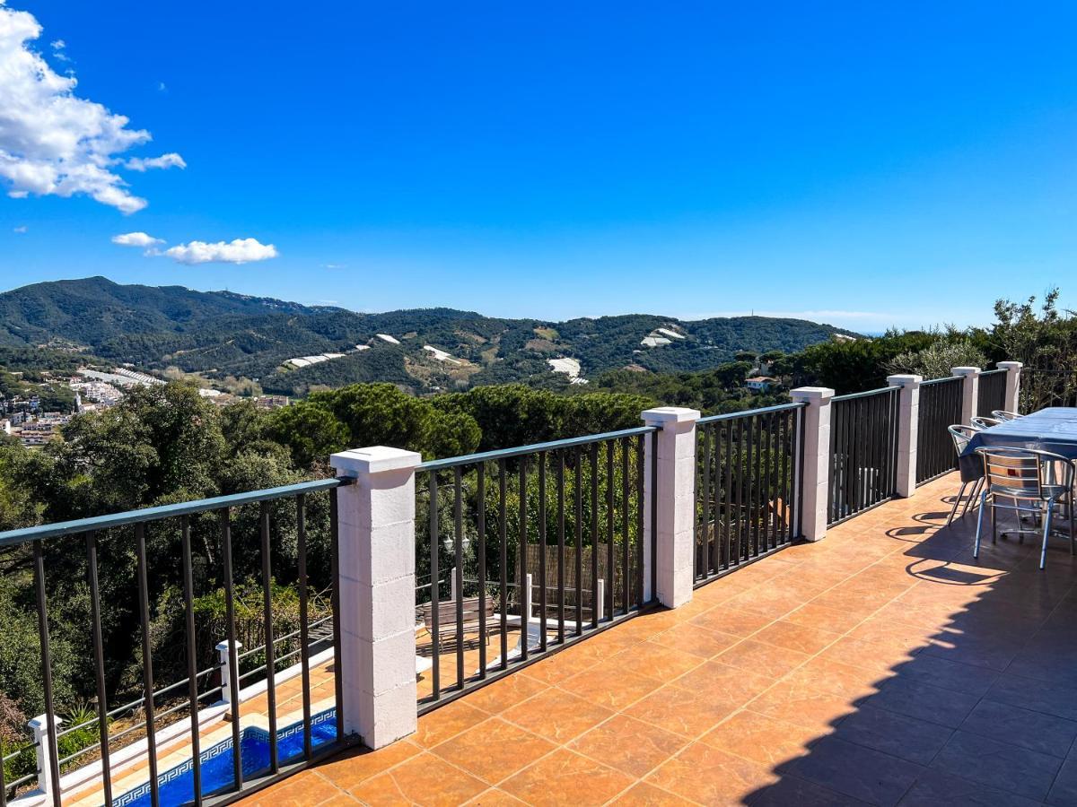 Vivalidays Casa Ricardo Villa Sant Cebrià de Vallalta Exterior foto